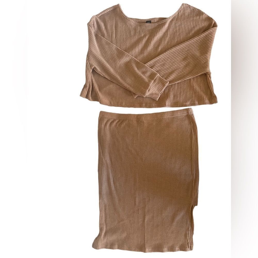 Shein long sleeve crop knit top and knit skirt 4X dark beige /tan